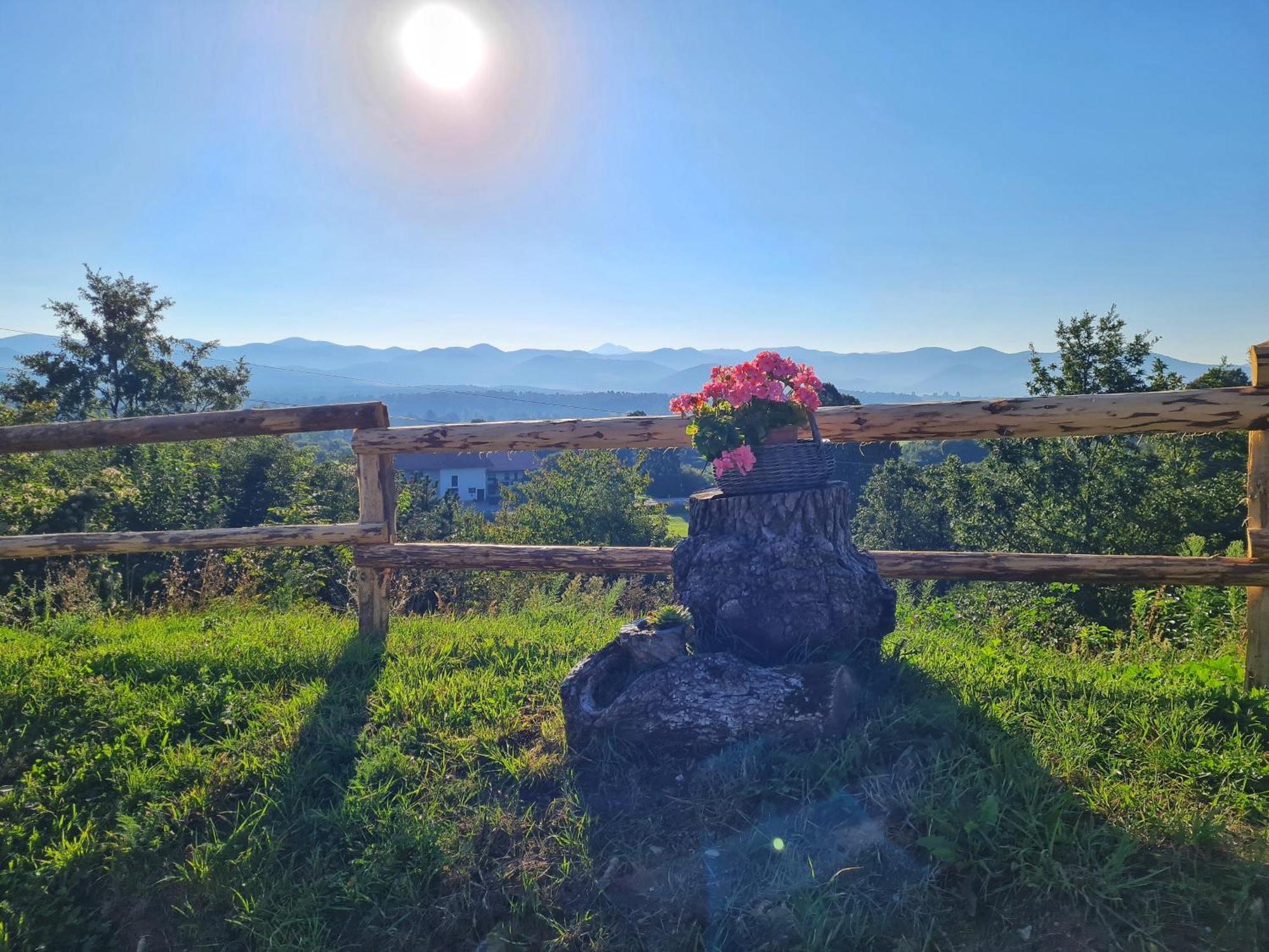 Camp The Sunrise Hill Hotel Pivka Luaran gambar